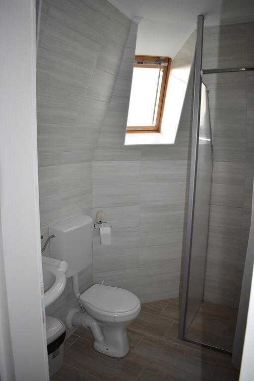 Ferienwohnung Fruskogorska Terasa Novi Sad Exterior foto