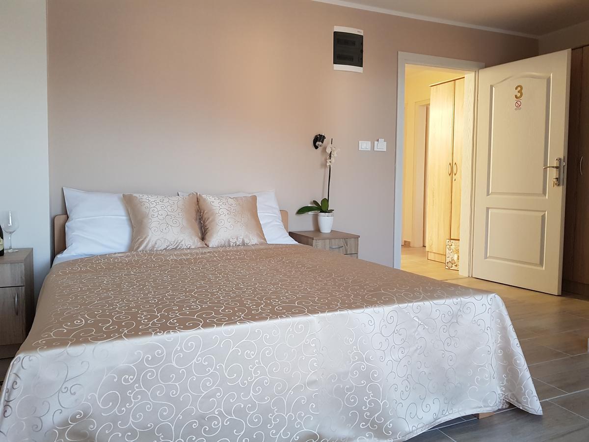 Ferienwohnung Fruskogorska Terasa Novi Sad Exterior foto