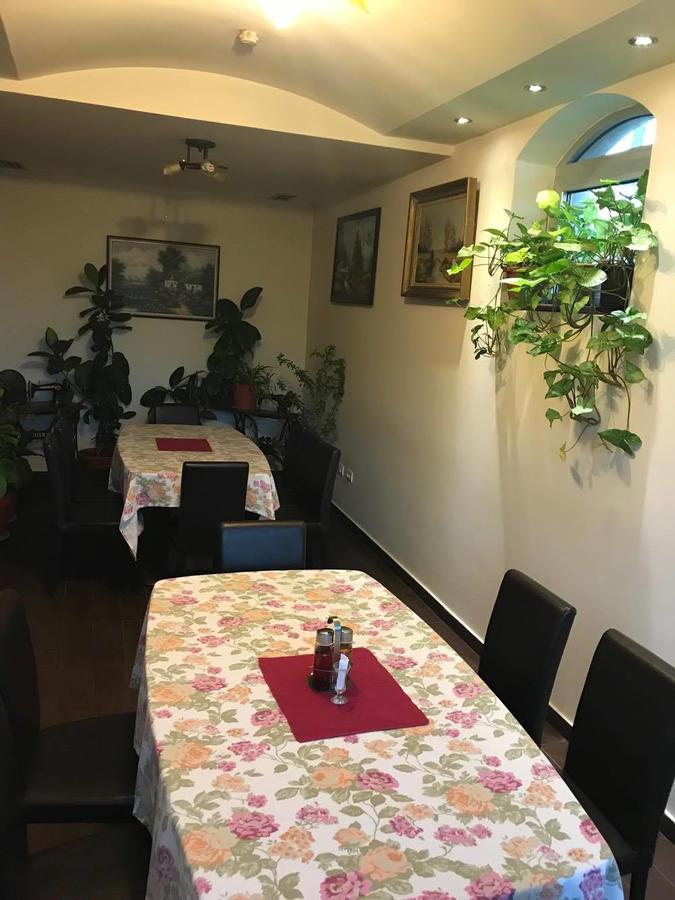 Ferienwohnung Fruskogorska Terasa Novi Sad Exterior foto